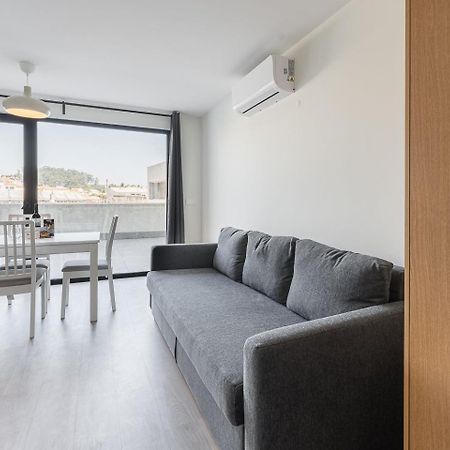 Apartamento Guestready - Sleek Monochromatic In Bonfim OOporto Exterior foto