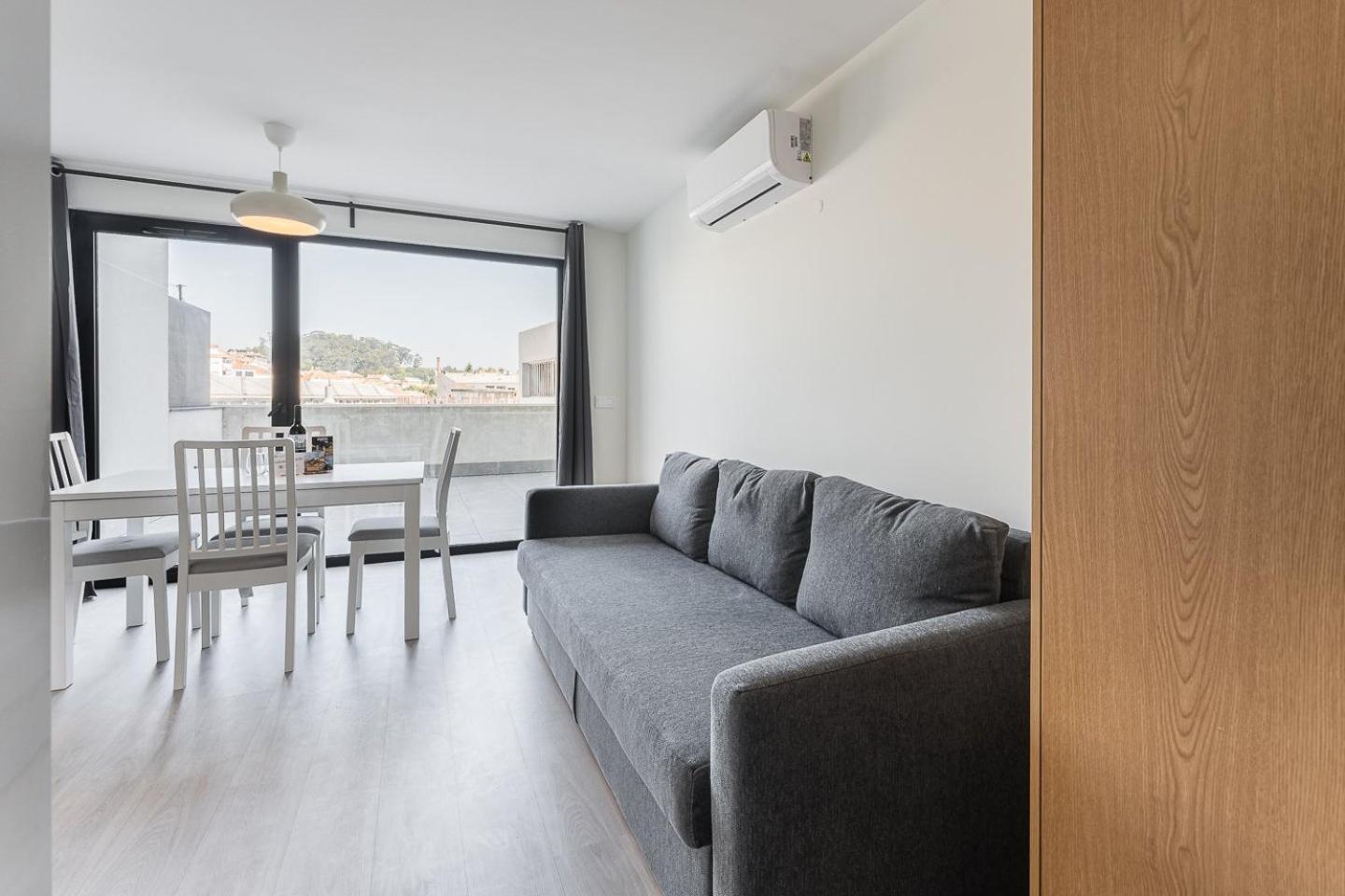Apartamento Guestready - Sleek Monochromatic In Bonfim OOporto Exterior foto