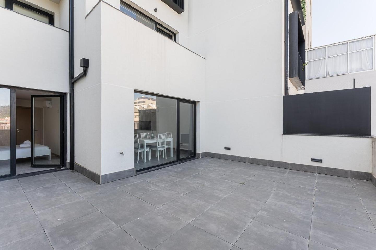 Apartamento Guestready - Sleek Monochromatic In Bonfim OOporto Exterior foto